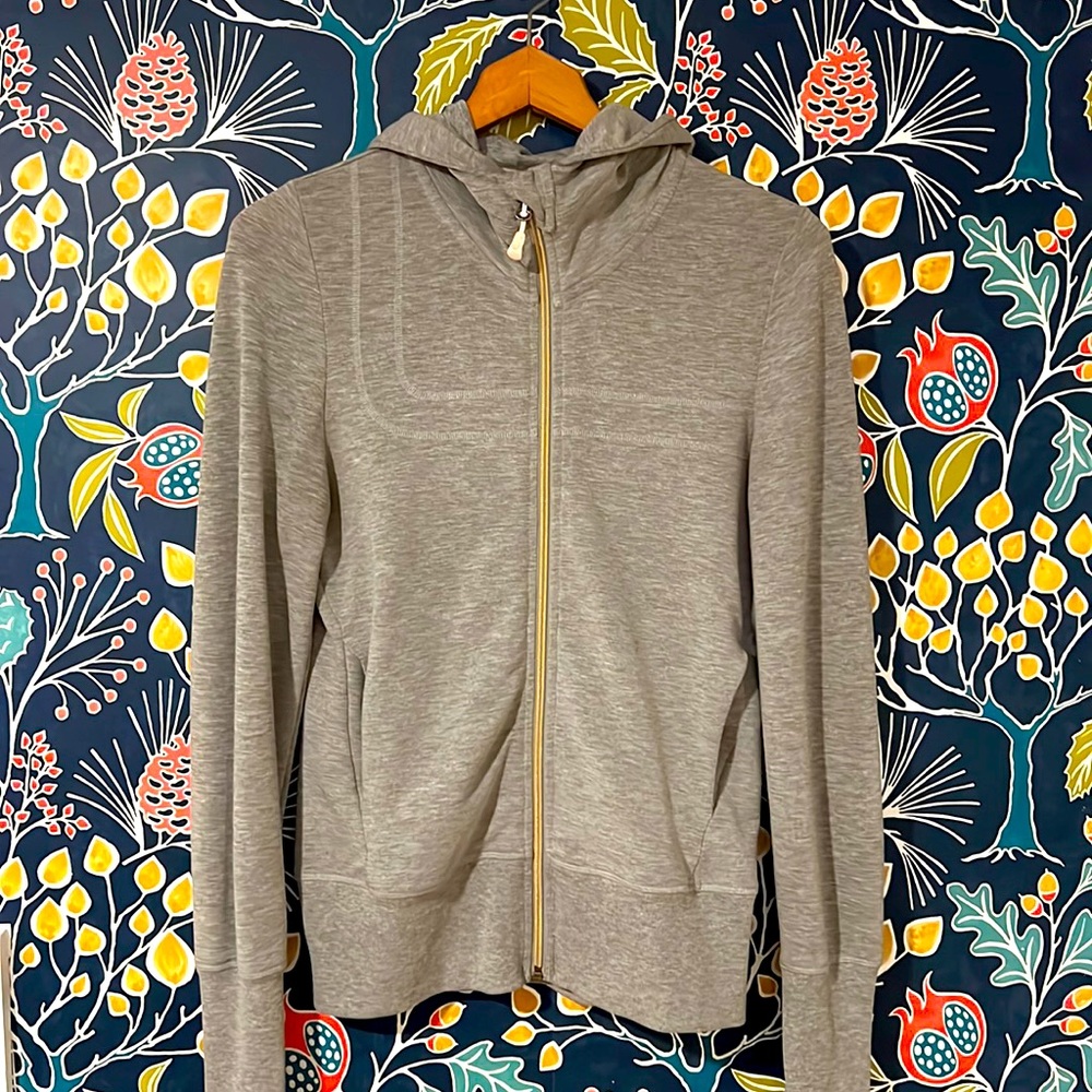 Lolë hoodie